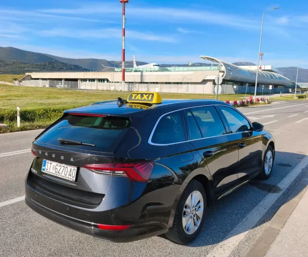 trogir taxi car